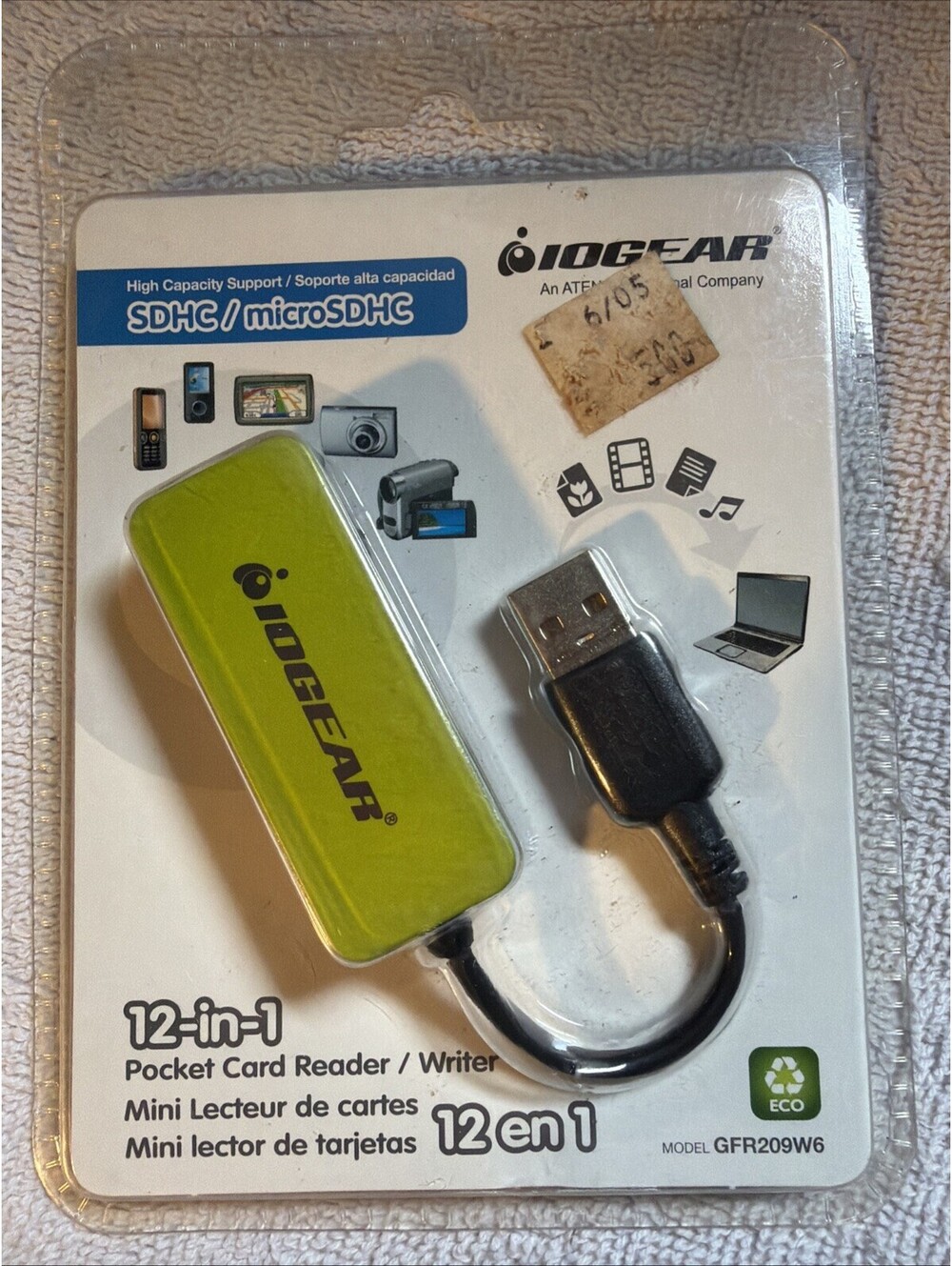 New Sealed - IOGEAR GFR209W6 USB 12-in-1 Multi-Card Reader